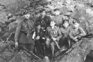 Обложка книги «Миротворцы тайной войны» — Дмитрий Веденеев, Сергей Шевченко