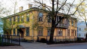 Обложка книги «Деревянный дом, деревянная кукла [СИ]» — Эльвира Смелик