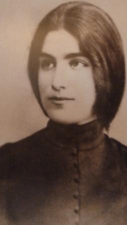 Обложка книги «Еврейские скрижали и русские вериги (Русский голос в творчестве ивритской поэтессы Рахели)» — Зоя Копельман, Рахель Блувштейн