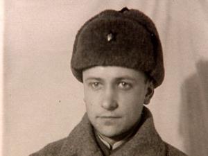 Обложка книги «Стихотворения» — Семён Петрович Гудзенко